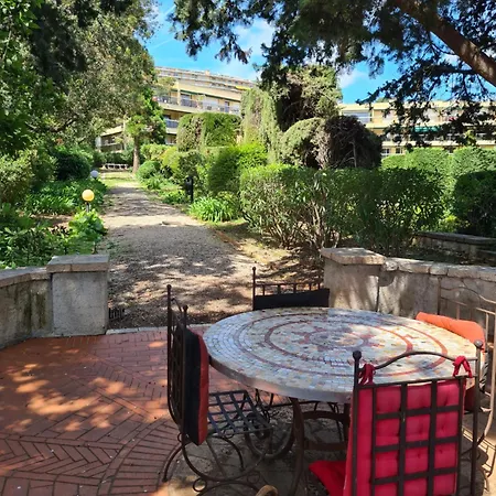Апартаменты Balcon Calme Avec Parking 5mn De La