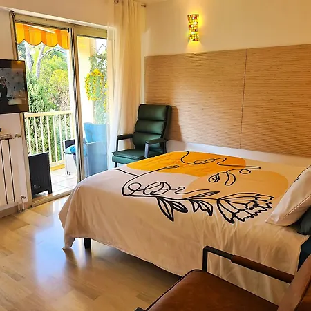 Апартаменты Balcon Calme Avec Parking 5mn De La Ницца